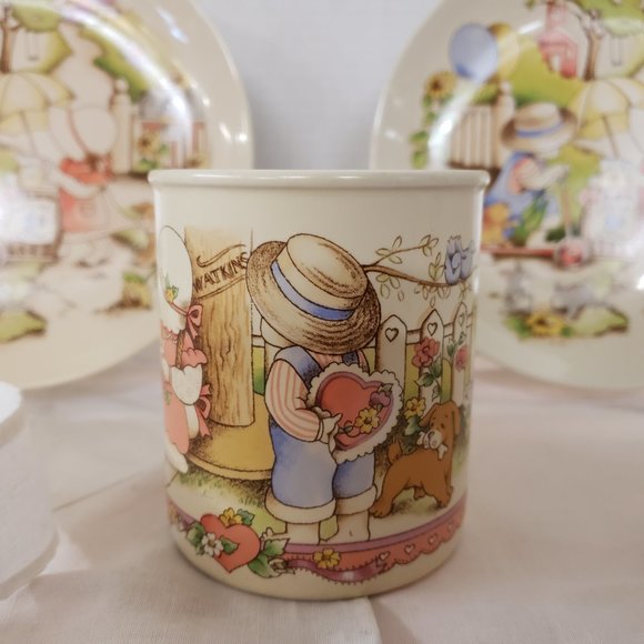 Sweet set of 1990-91 Watkins Collectible Country Kids Mug and 2 plates - Picture 2 of 2